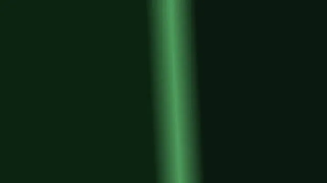 Fotograma de una obra de videoarte con un gradiente verde en movimiento.